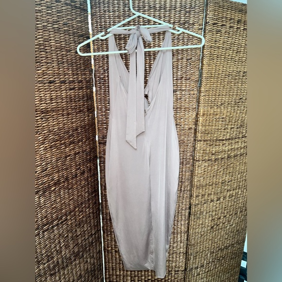 🎇💥 HOST PICK 💥🎇 🧄✨ Nookie Selene Latte Midi Dress ✨🧄 Size 10 EUC - Picture 12 of 16